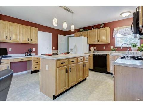535 Pinehurst Gln, O'fallon, MO 63366 photo 15