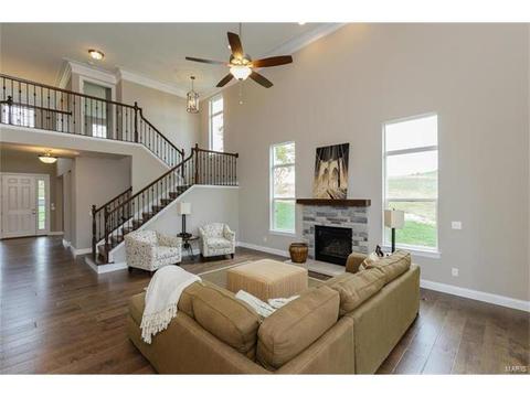 104 Stewards Ln, Eureka, MO 63025 photo 3