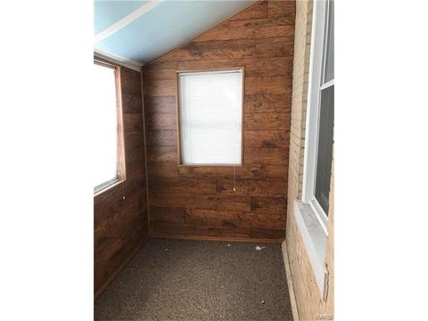 4434 S Compton Ave, Saint Louis, MO 63111 photo 2