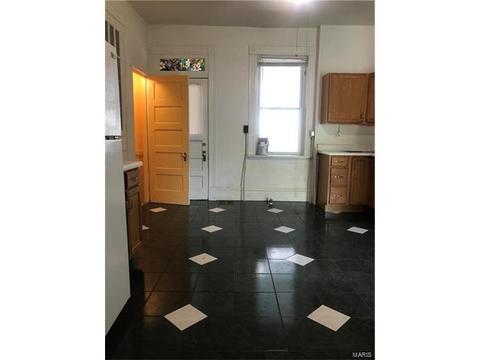 4434 S Compton Ave, Saint Louis, MO 63111 photo 6