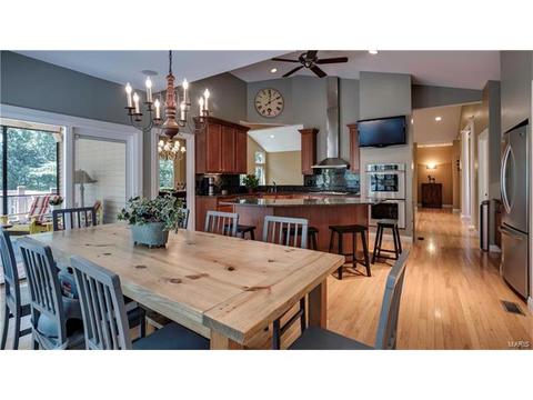 1208 Parkway Meadow Ct, Ballwin, MO 63021 photo 14
