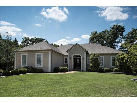 1208 Parkway Meadow Ct, Ballwin, MO 63021 photo 1