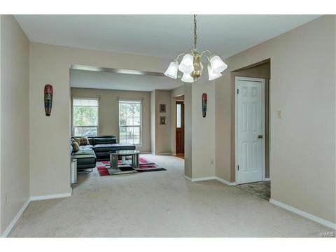 866 Kylewood Pl, Ballwin, MO 63021 photo 7