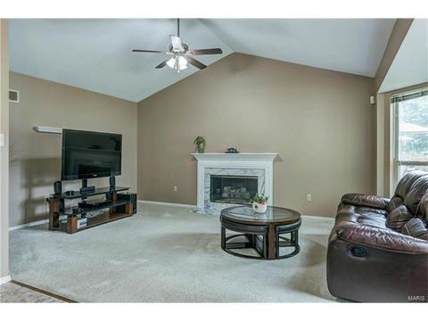866 Kylewood Pl, Ballwin, MO 63021 photo 9