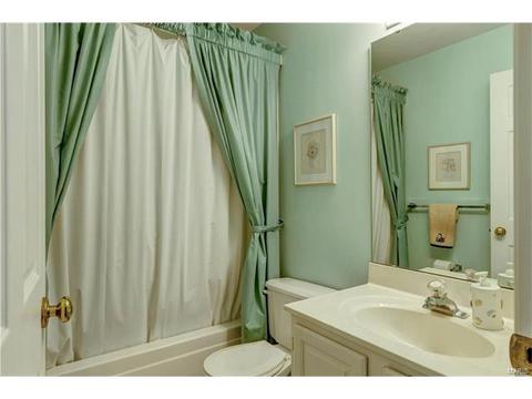 866 Kylewood Pl, Ballwin, MO 63021 photo 24