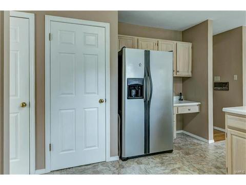 866 Kylewood Pl, Ballwin, MO 63021 photo 17