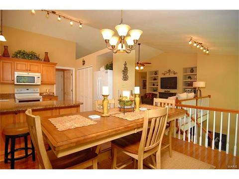 569 Wetherby Ter, Ballwin, MO 63021 photo 10
