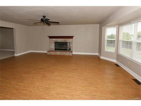 1184 Warm Winds Dr, O'fallon, MO 63366 photo 9
