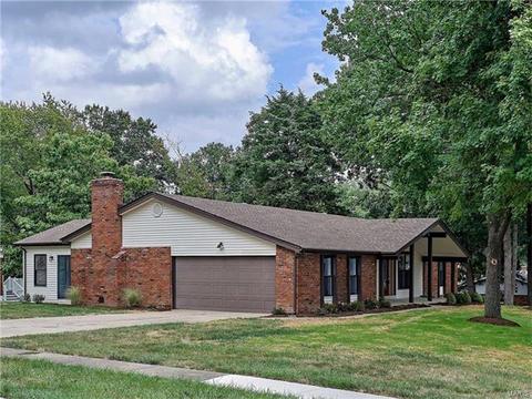 85 Breezeview Dr, Ballwin, MO 63021 photo 2