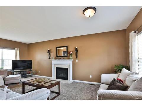 103 Marigold Mdws, O'fallon, MO 63368 photo 2