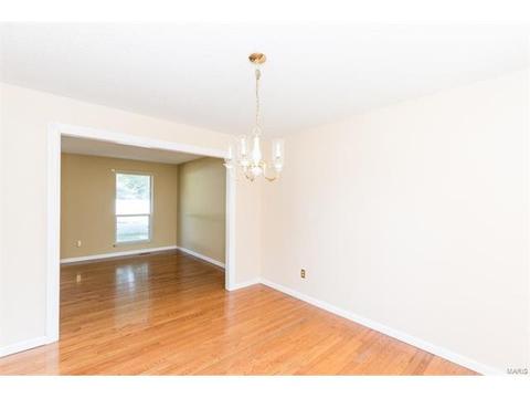 488 Tumulty Dr, Ballwin, MO 63021 photo 5