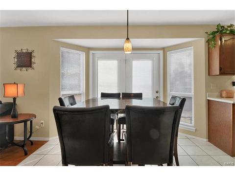 1020 Oak Gln, Ballwin, MO 63021 photo 9
