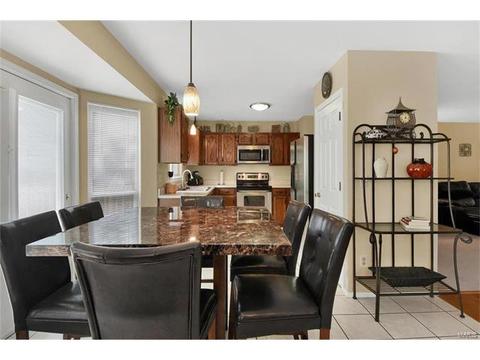 1020 Oak Gln, Ballwin, MO 63021 photo 12