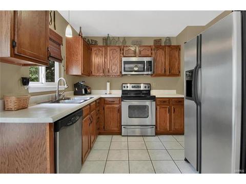 1020 Oak Gln, Ballwin, MO 63021 photo 13