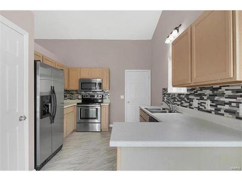 4 Oxview Ct, O'fallon, MO 63368 photo 4