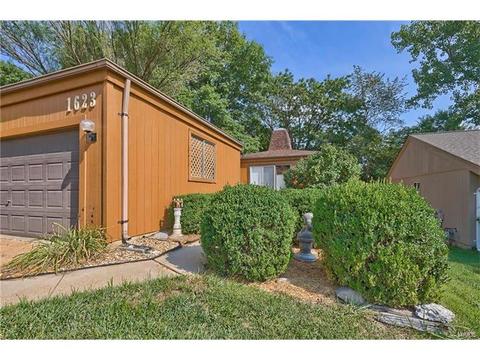 1623 Award Dr, Manchester, MO 63021 photo 2