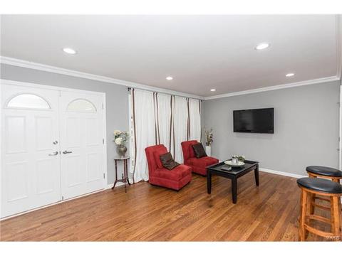 9515 Huron, Saint Louis, MO 63132 photo 5