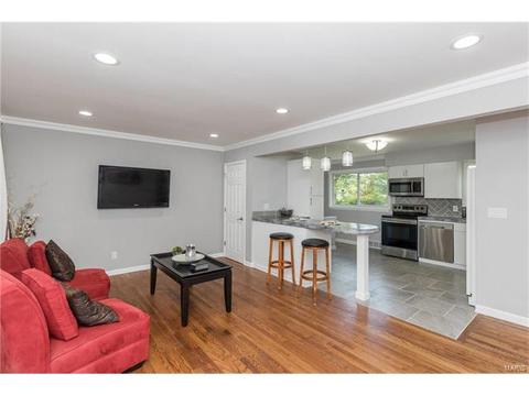 9515 Huron, Saint Louis, MO 63132 photo 3