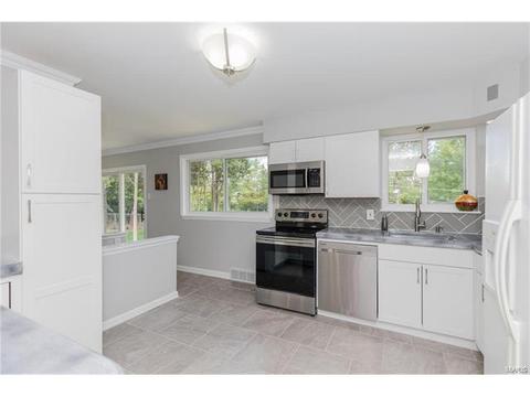 9515 Huron, Saint Louis, MO 63132 photo 8