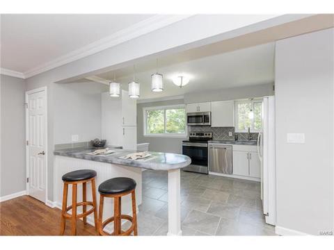 9515 Huron, Saint Louis, MO 63132 photo 6