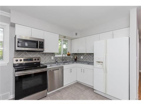 9515 Huron, Saint Louis, MO 63132 photo 10