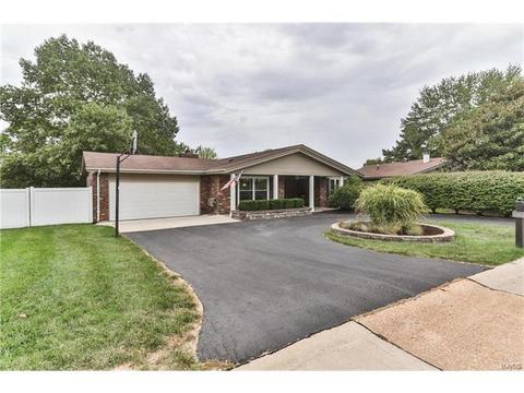 7 Nicolet Dr, Manchester, MO 63011 photo 3