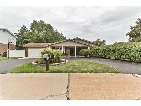 7 Nicolet Dr, Manchester, MO 63011 photo 2