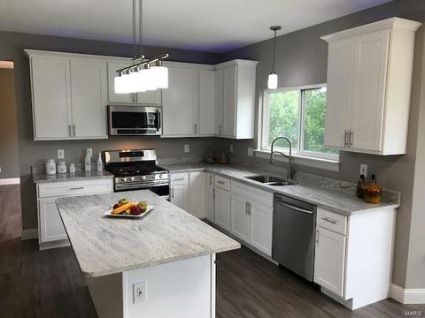 5 Spring Orchard Ct, O'fallon, MO 63368 photo 2