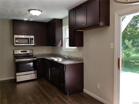 110 Morningside Ln, O'fallon, MO 63366 photo 3