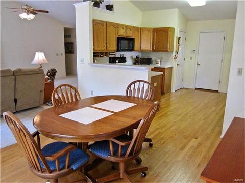 13104 Barrett Meadows Dr, Ballwin, MO 63021 photo 10