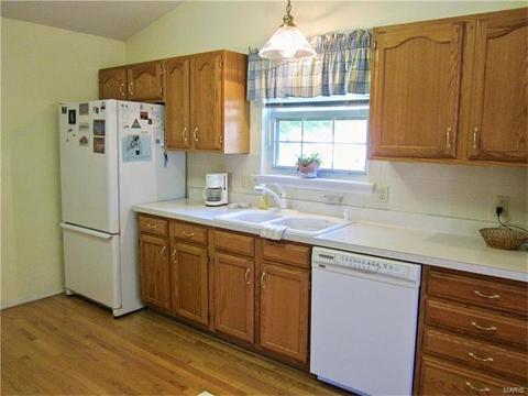 13104 Barrett Meadows Dr, Ballwin, MO 63021 photo 14