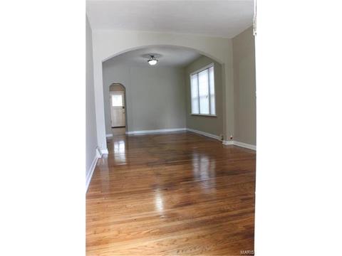 2815 Osage St, Saint Louis, MO 63118 photo 3