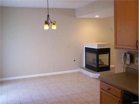 405 Covered Bridge Ln, O'fallon, MO 63368 photo 6