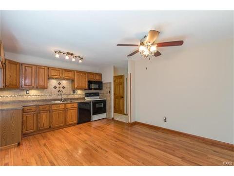 813 Williams Dr, Eureka, MO 63025 photo 5