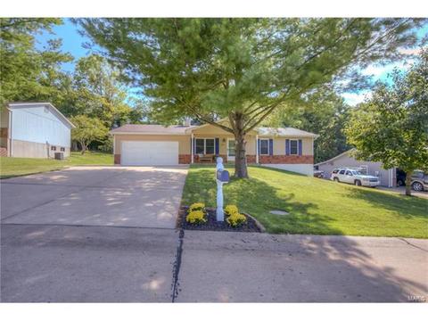 813 Williams Dr, Eureka, MO 63025 photo 1