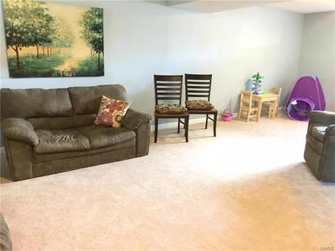 28 N Lang Dr, O'fallon, MO 63366 photo 13