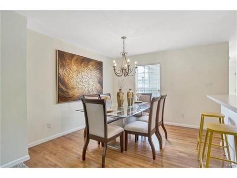 209 Coachgate, Ballwin, MO 63021 photo 8