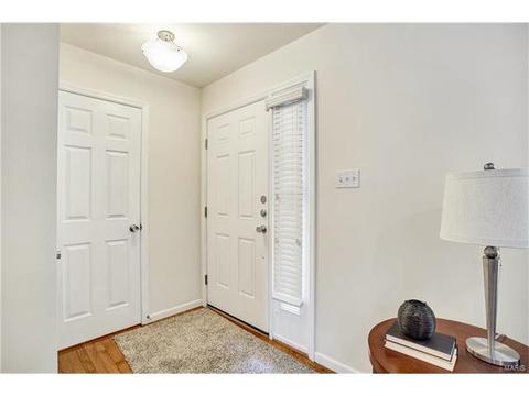 209 Coachgate, Ballwin, MO 63021 photo 4