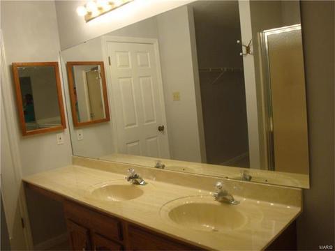 1008 Claytonbrook Dr, Ballwin, MO 63011 photo 17