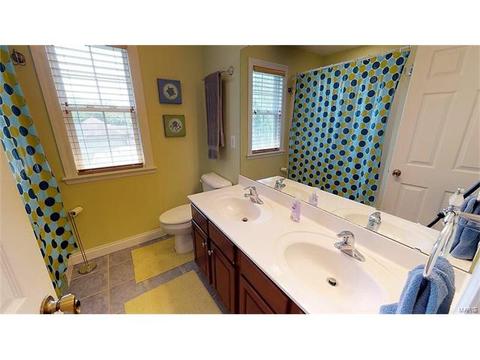 660 Ashmont Dr, Saint Louis, MO 63132 photo 14