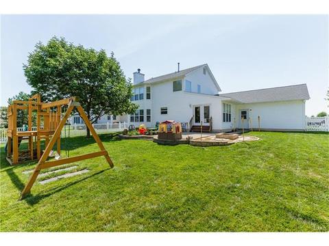 1938 Hedge Dr, O'fallon, MO 63366 photo 5