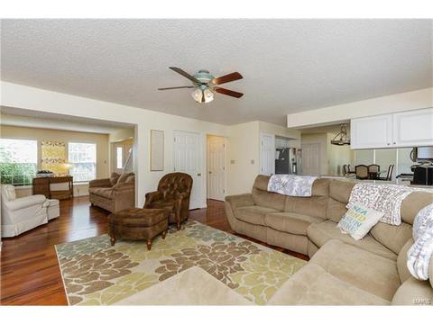 1938 Hedge Dr, O'fallon, MO 63366 photo 12