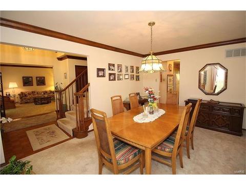 605 Paul Pointe Ct, Ballwin, MO 63011 photo 6