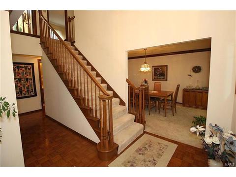 605 Paul Pointe Ct, Ballwin, MO 63011 photo 4