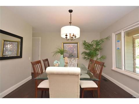 489 Melanie Mdws, Ballwin, MO 63021 photo 10
