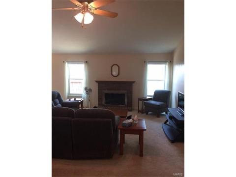262 Royallmanor Ln, O'fallon, MO 63368 photo 3