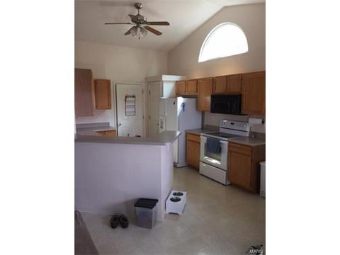 262 Royallmanor Ln, O'fallon, MO 63368 photo 2