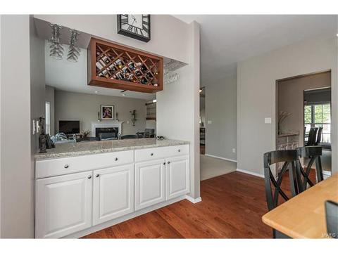 1237 Arbor Bluff Cir, Ballwin, MO 63021 photo 16