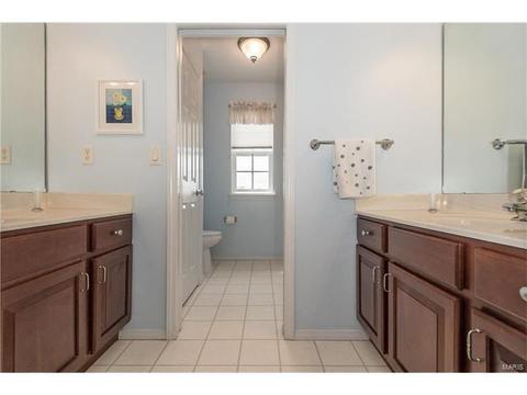 1237 Arbor Bluff Cir, Ballwin, MO 63021 photo 28