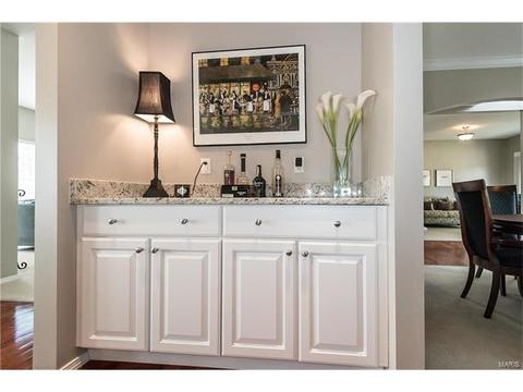 1237 Arbor Bluff Cir, Ballwin, MO 63021 photo 5